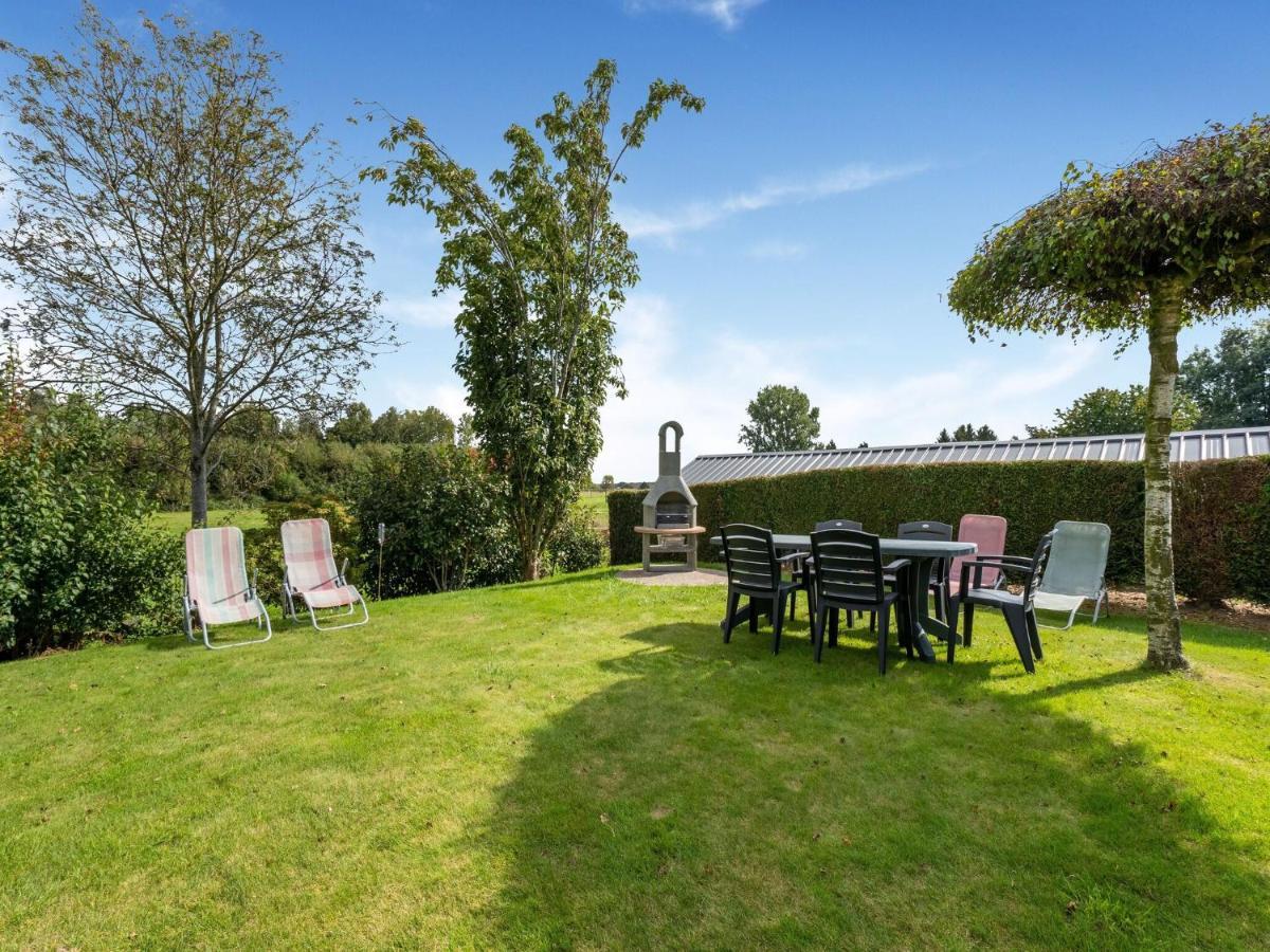 Stunning Holiday Home in Oombergen with Terrace&Garden Zottegem Exterior foto