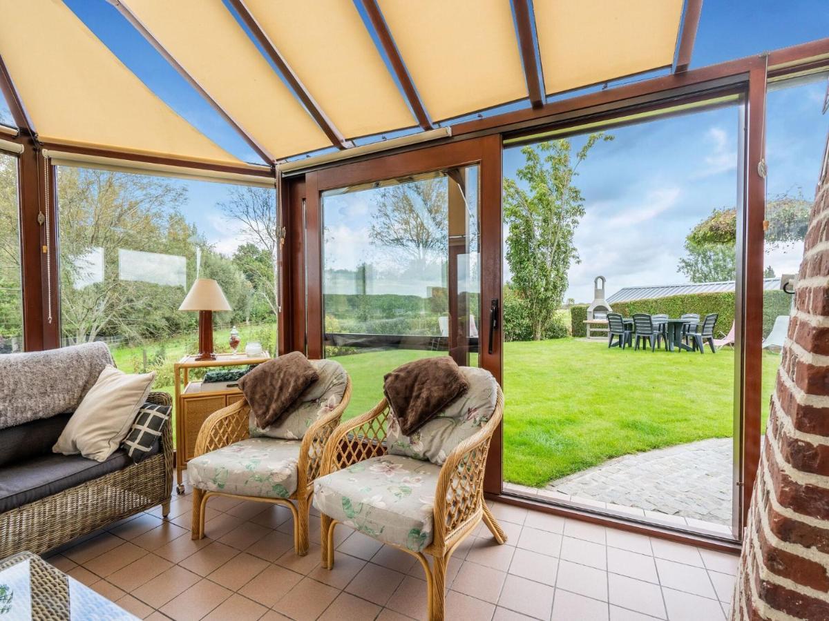Stunning Holiday Home in Oombergen with Terrace&Garden Zottegem Exterior foto