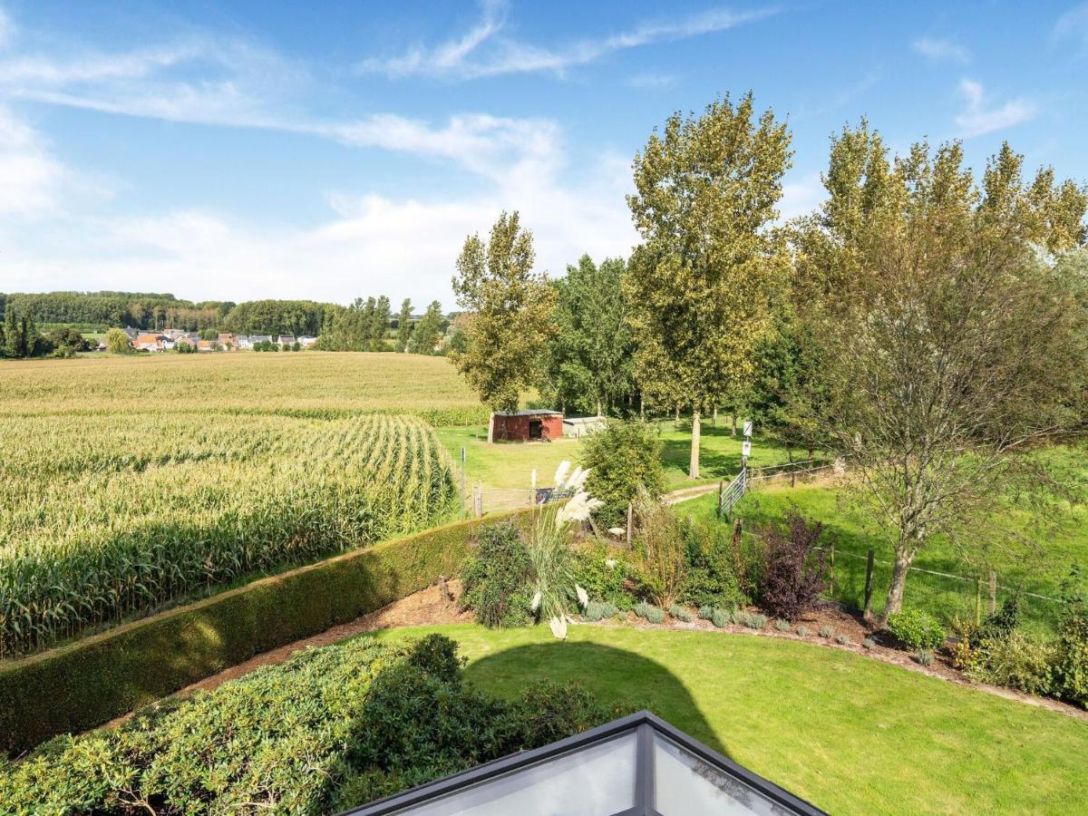 Stunning Holiday Home in Oombergen with Terrace&Garden Zottegem Exterior foto